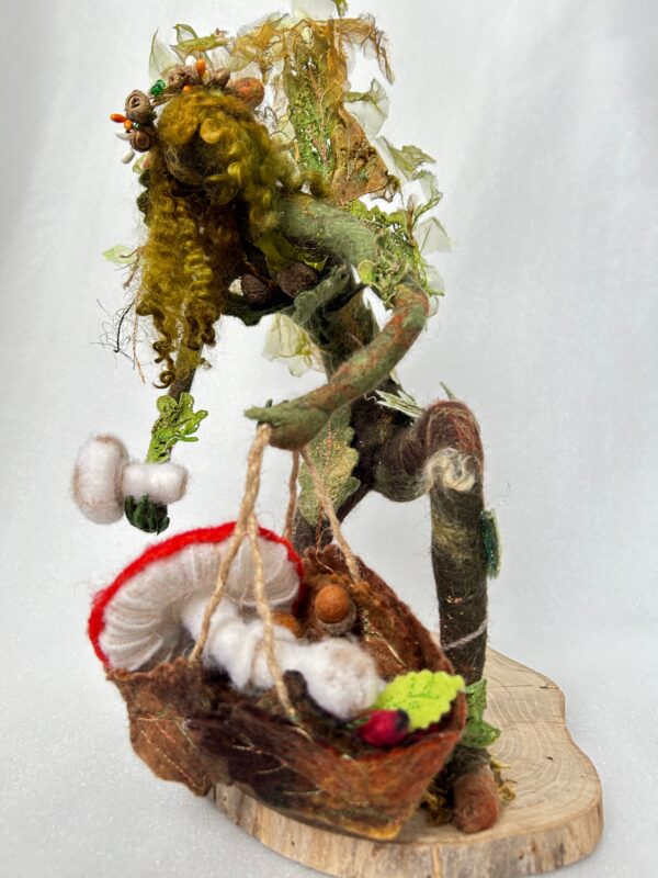 Woodland Fairy Forager - Image 5